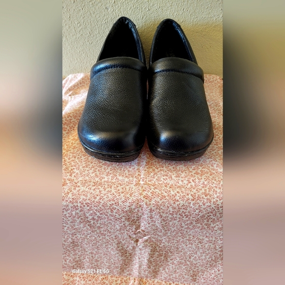 B.O.C Clogs - Picture 5 of 6